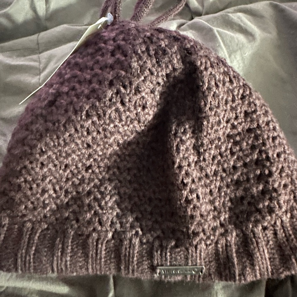 Merrell beanie NWT